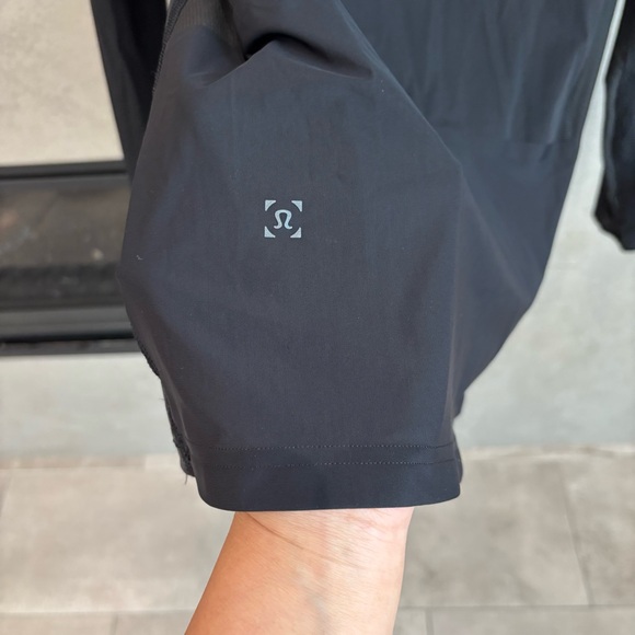 Lululemon To Train Fitted Long Sleeve Shirt, Size S - Picture 13 of 13